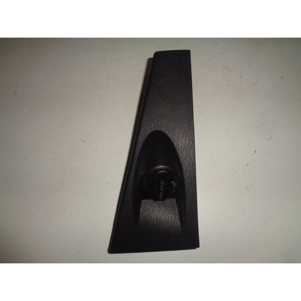 Acabamento Frontal Ldo Direito Console Ssangyong Rexton 2005