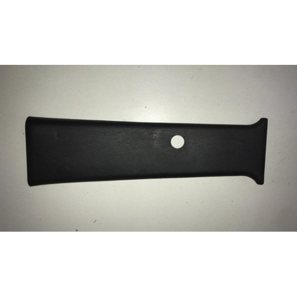 Acabamento Coluna Superior Central Lado Esquerdo L200 04/12