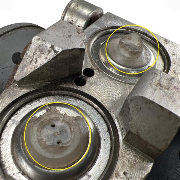 Módulo Freio Abs Toyota Hilux Srv/sw4 2005-2015 6d4451071040