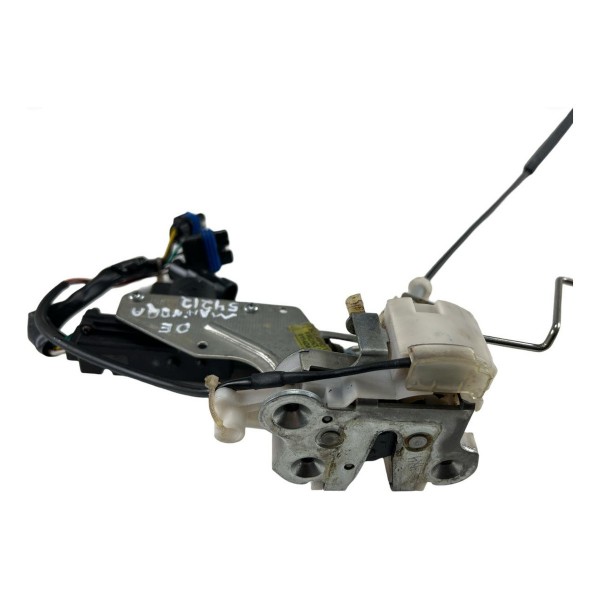 Fechadura D. Esquerda Mahindra Scorpio Glx Suv 2008 A 2011