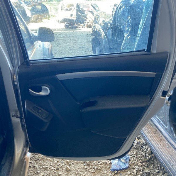 Forro Porta Traseiro Direito Renault Oroch 2017 2018 A 2022