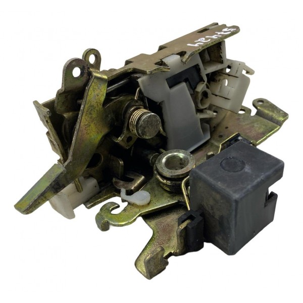 Fechadura Dianteira Esquerda Manual Sprinter 2002 A 2022