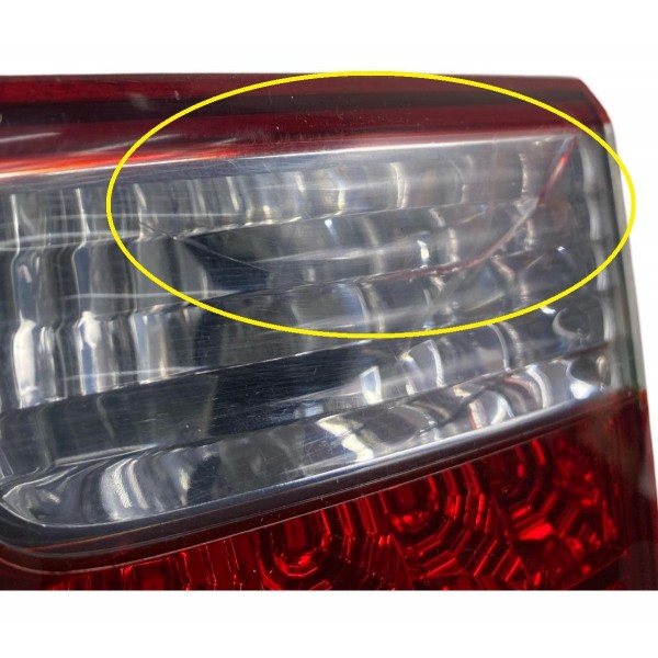 Lanterna Tampa Traseira Ld Esquerdo Kia Sorento 2010 A 2013