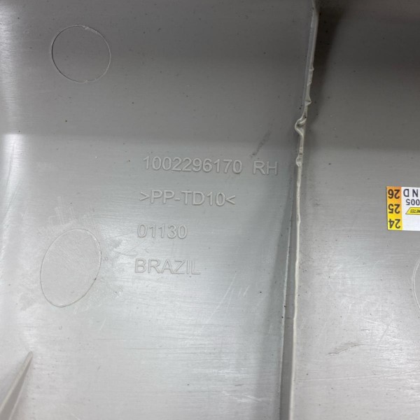 Acabamento Coluna Parabrisa Dianteiro Dire. Toro 2016 A 2020