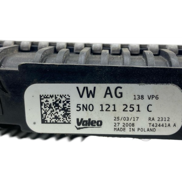 Radiador Volkswagen Tiguan 1.4 2013 A 2020 Golf 5n0121251c