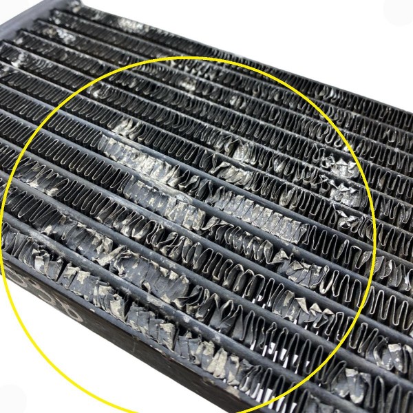 Radiador Resfriador Óleo Cherokee Liberty 3.7 2004 A 2007