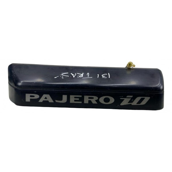 Suporte Moldura Luz Placa Mitsubishi Pajero Io 1999 A 2005