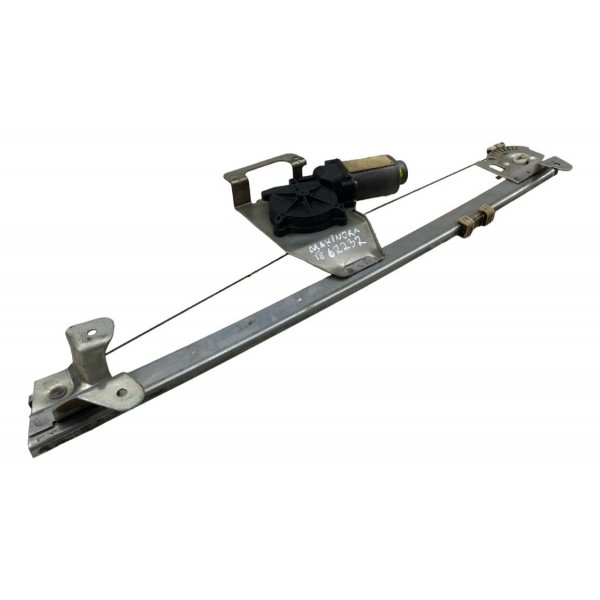 Máquina Vidro Traseira Esquerda Mahindra 2008 2009 A 2011