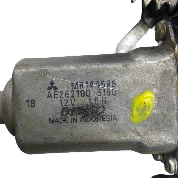 Máquina Vidro Dianteira Direita Mitsubishi L200 2004 A 2012