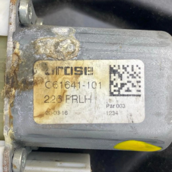 Máquina Vidro Dianteira Esquerda Fiat Toro 2016 2017 A 2024