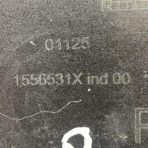 Polaina Ponteira Parachoque Trasei Direito Toro 2016 A 2023