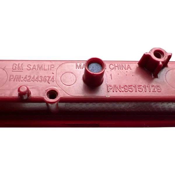 Lanterna Olho Gato Traseira Esquerdo Tracker 2013 E 2016