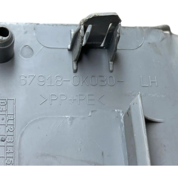 Soleira De Porta Traseira Esquerda Toyota Hilux 2006 A 2011