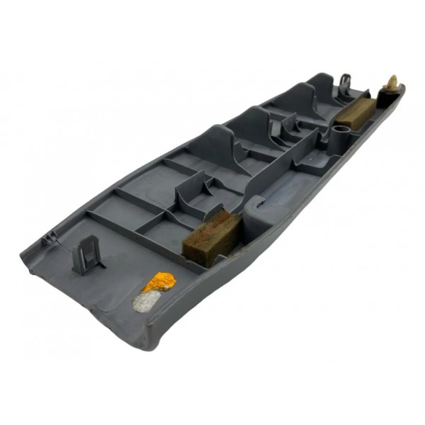 Soleira De Porta Traseira Esquerda Toyota Hilux 2006 A 2011